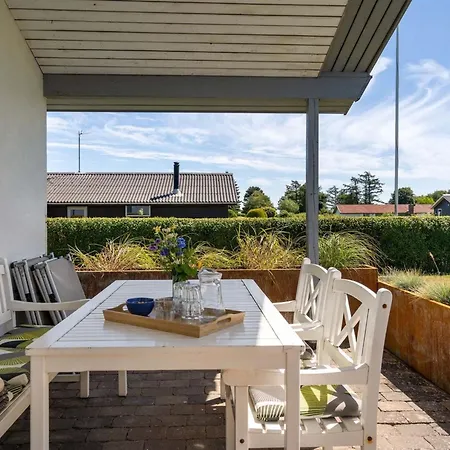 Сasa de vacaciones Ilppo - 200m From The Sea By Interhome Hesselager