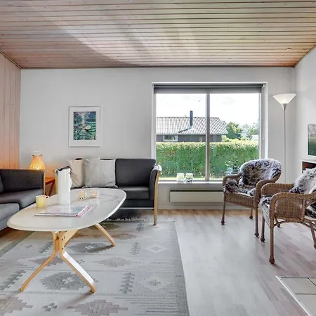 Ilppo - 200m From The Sea By Interhome * Hesselager